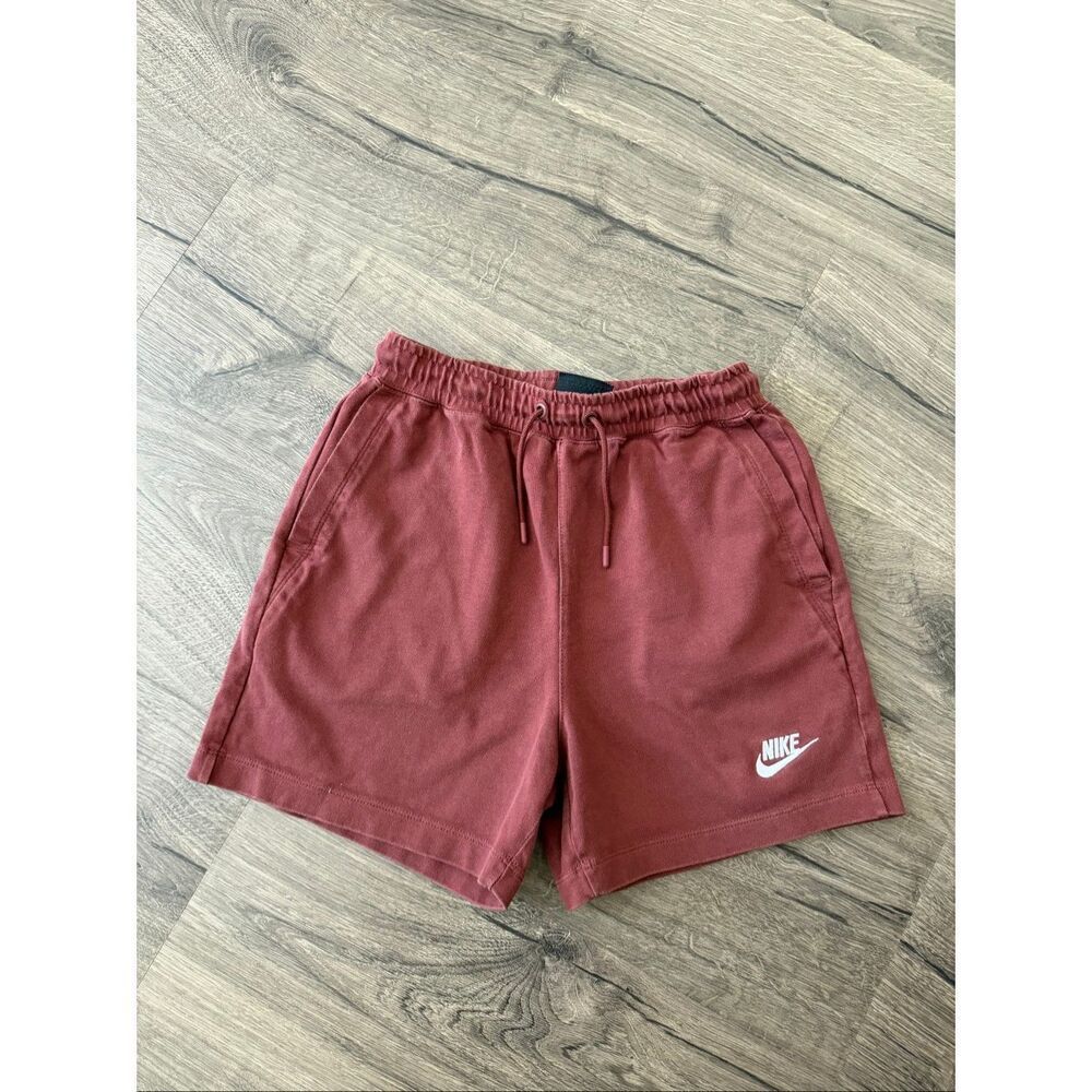Nike Women’s chocolate brown Shorts size XS
